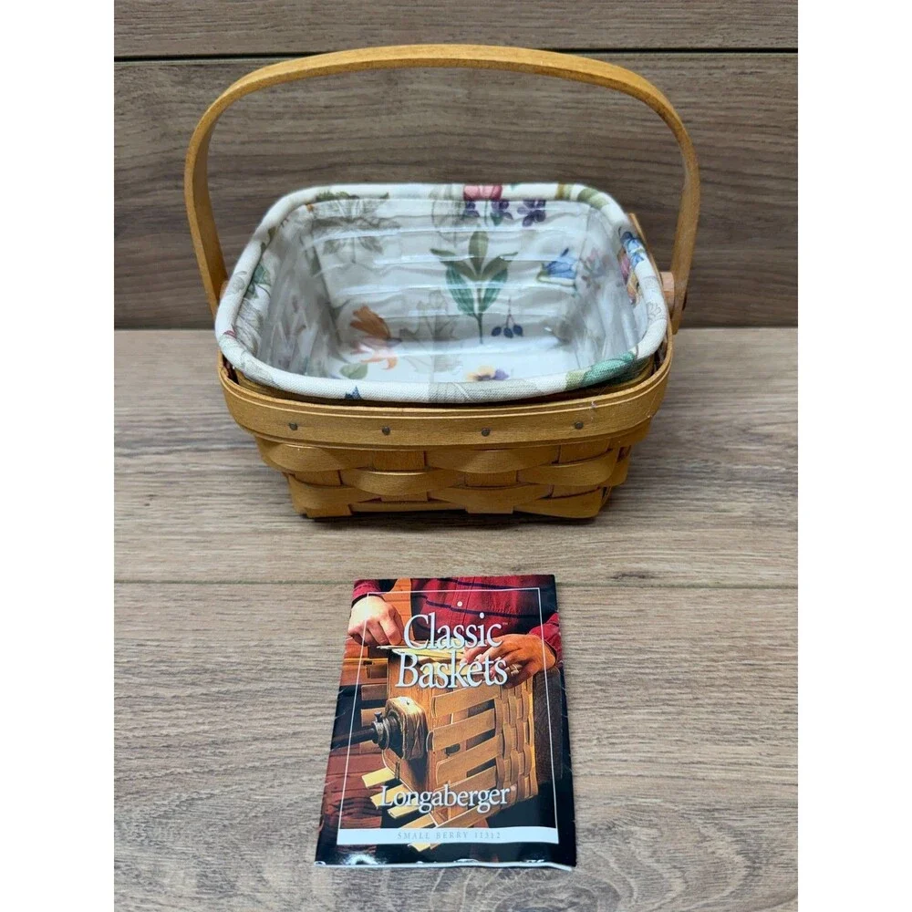 Longaberger 2000 Small Berry Basket w/ Floral Fabric & Plastic Liners